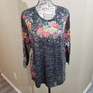 REBA floral top size‎ large